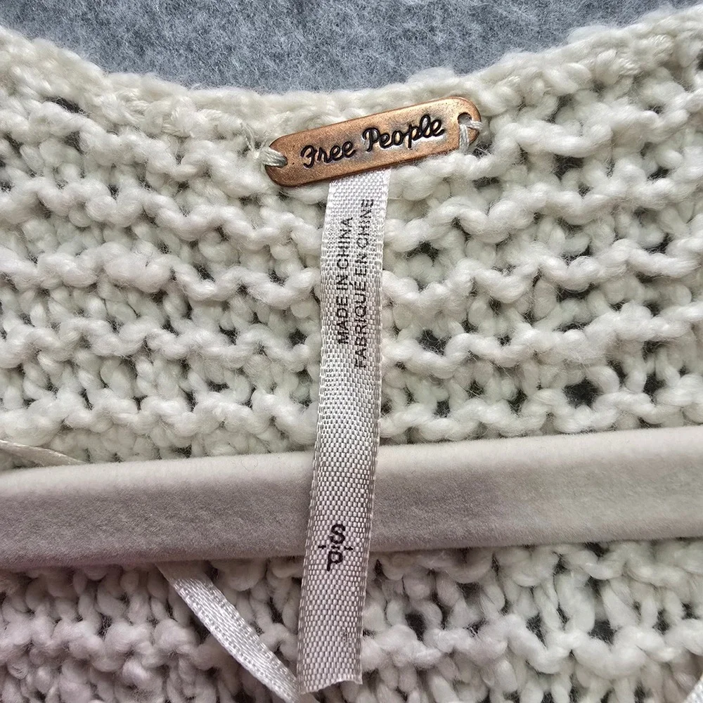 Free People Ivory Shaggy Eyelash Knit Longline Vest Sleeveless Cardigan Small
